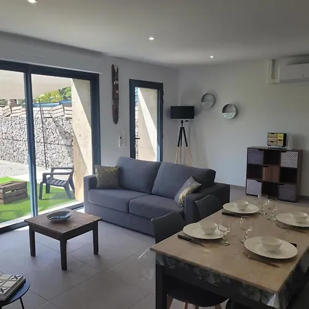 בית נופש Confortable Avec Piscine Couverte Et A - Fr-1-489-483