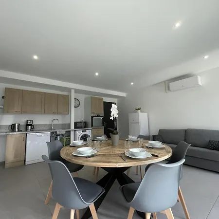 乡村民宿 Confortable Avec Piscine Couverte Et A - Fr-1-489-483 Couzon