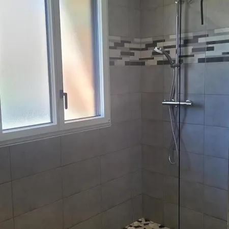 בית נופש Confortable Avec Piscine Couverte Et A - Fr-1-489-483 *