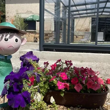 בית נופש Confortable Avec Piscine Couverte Et A - Fr-1-489-483